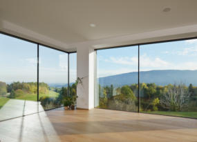 Izdelave in montaže ALU stavbnega pohištva. Izdelave in montaže steklenih fasad. Izdelave in montaže ALU zimskih vrtov. Izdelave in montaže ALU panoramskih oken.