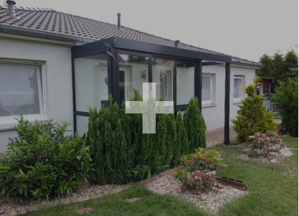 Izdelave in montaže ALU stavbnega pohištva. Izdelave in montaže steklenih fasad. Izdelave in montaže ALU zimskih vrtov. Izdelave in montaže ALU panoramskih oken.